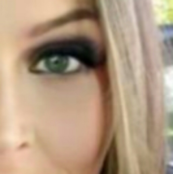 Meet your Posher, Billie - Picture 1 of 1